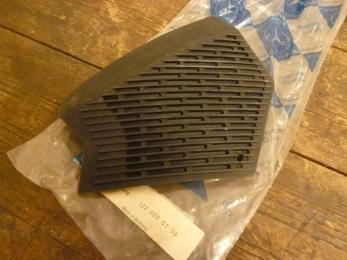 W123 Blende Abdeckung Lautsprecher OE Neu 1236800239